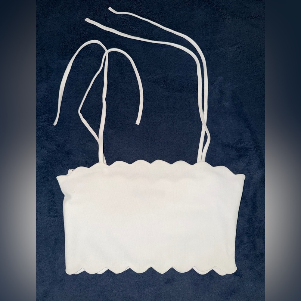 Zara White Scalloped Crop Top